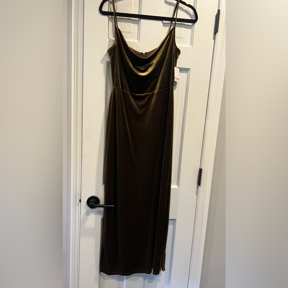 Elegant Velvet Evening Gown
